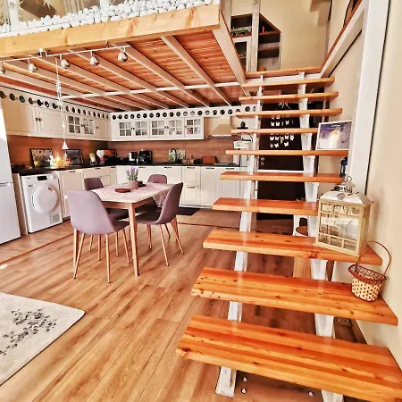 Апартамент Victoria - A Luxury With Icredible Seaview Созопол