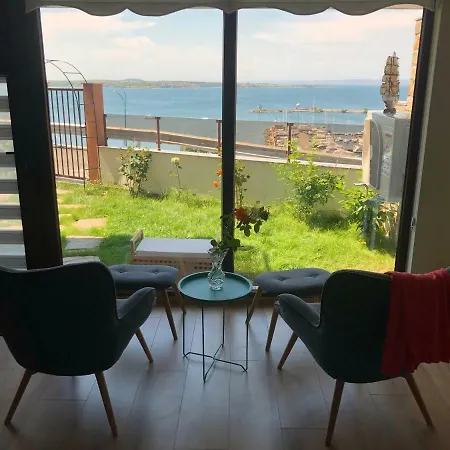 Victoria - A Luxury With Icredible Seaview Апартамент