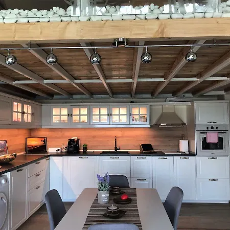 Апартамент Victoria - A Luxury With Icredible Seaview *